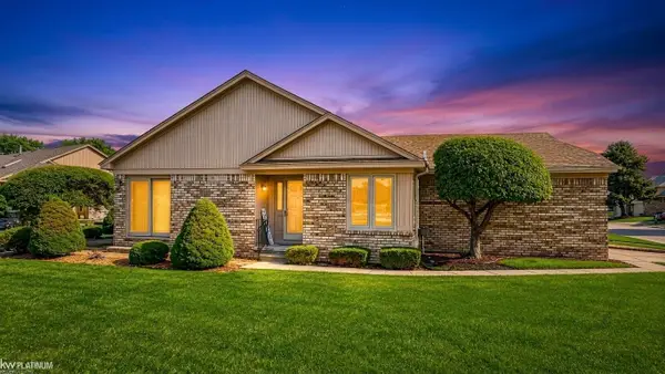 41230 Whispering Oaks DR, ClintonTownship, MI 48038