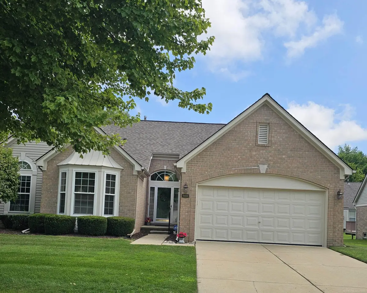 44134 Kendyl DR, Sterling Heights, MI 48314 - #1