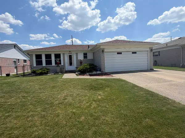 2340 Purcell DR, SterlingHeights, MI 48310