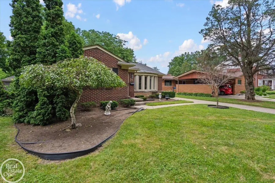 75 Lodewyck ST, Mount Clemens, MI 48043 - #3