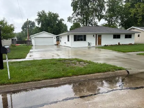 362 Cardinal DR, Marysville, MI 48040