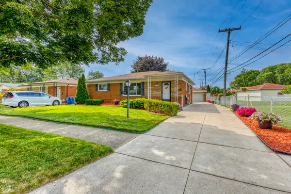 11438 Gerald DR, Warren, MI 48093