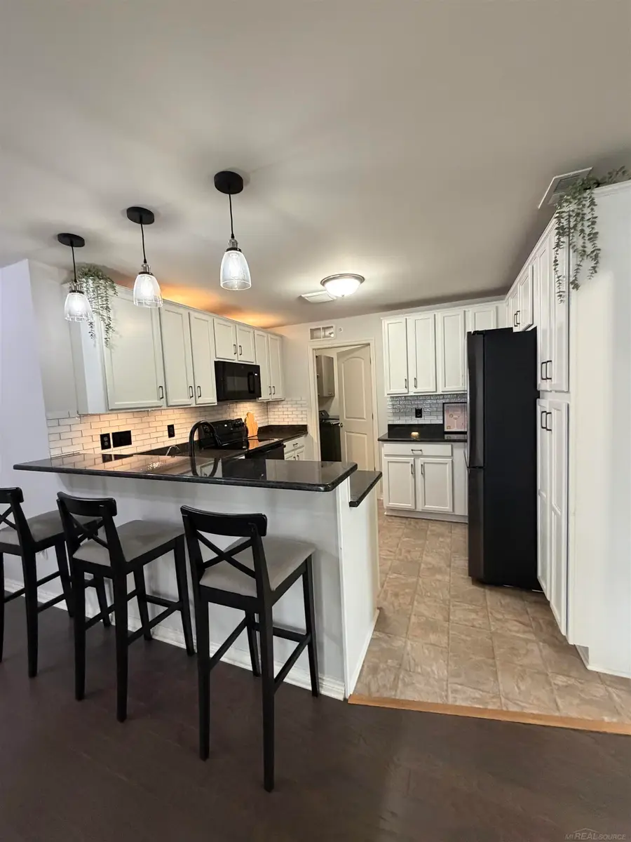 7013 Boulder Pointe DR, Washington, MI 48094 - #3