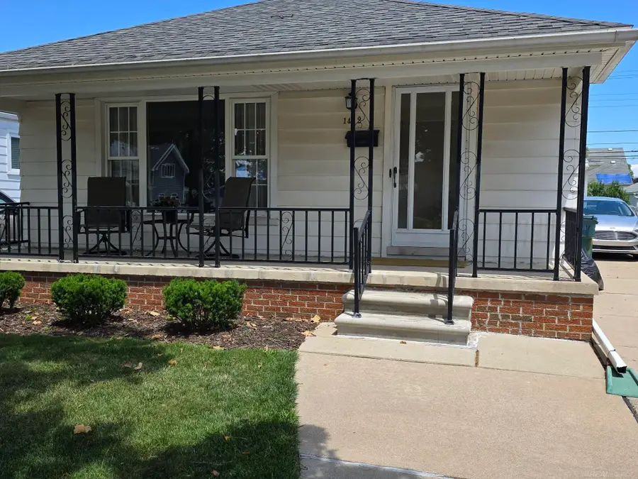 1412 Champaign RD, Lincoln Park, MI 48146 - #2