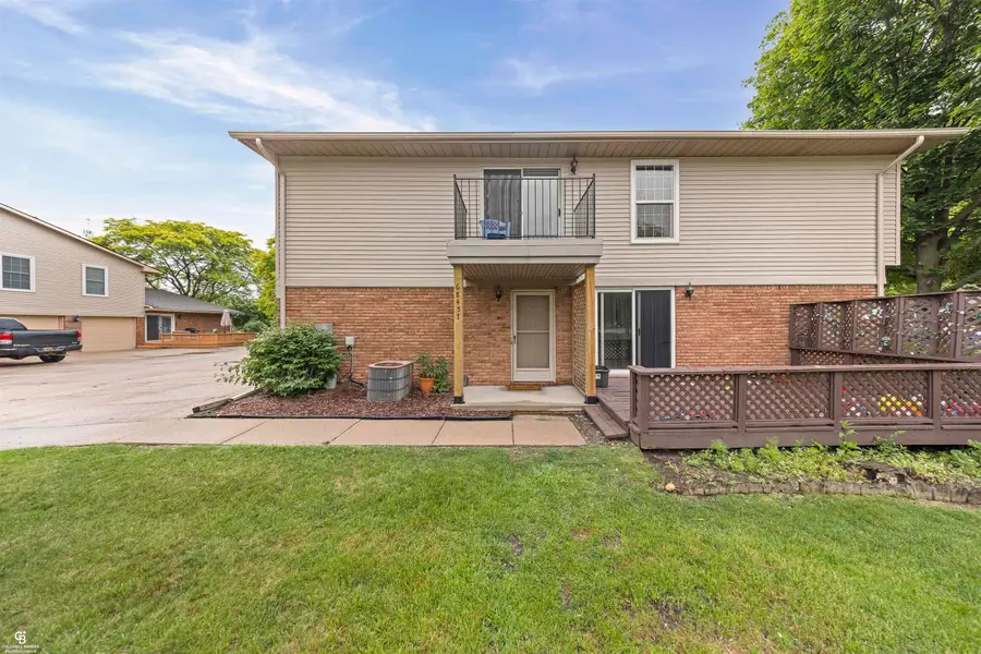 68457 Rosewood LN, Richmond, MI 48062 - #3