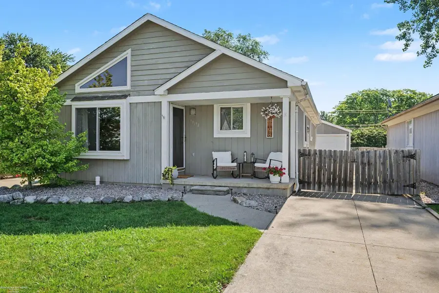39198 Willmarth ST, Harrison, MI 48045 - #3