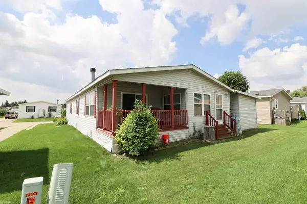 23157 Grey Gables DR, ClintonTownship, MI 48036