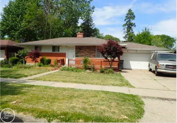 36269 Oakshire ST, ClintonTownship, MI 48035