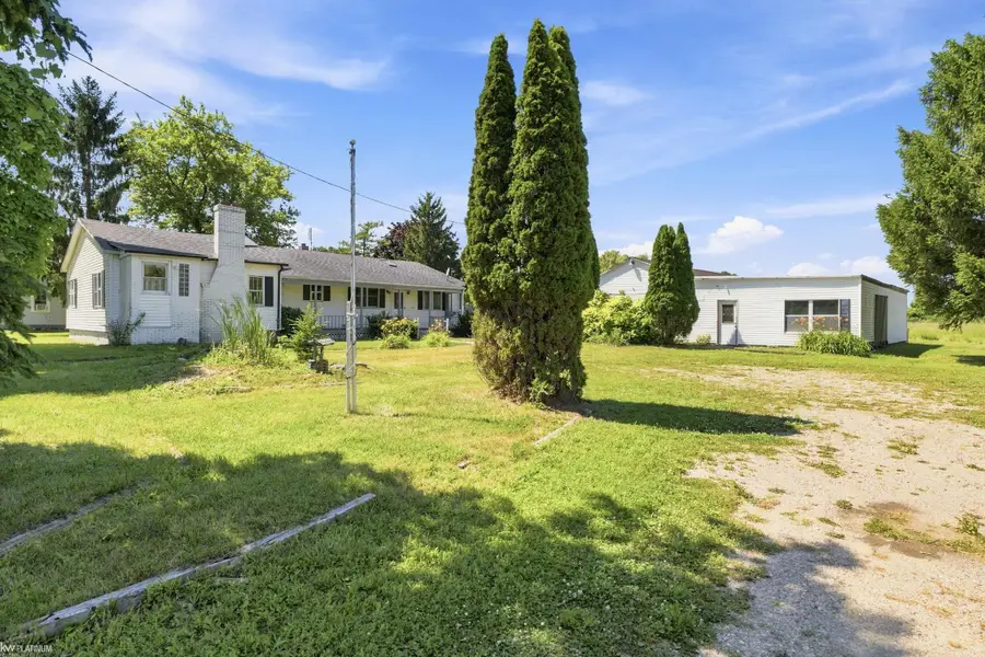 6098 Burtch RD, Jeddo, MI 48032 - #3