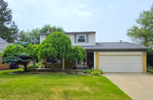 40147 Spitz DR, SterlingHeights, MI 48313