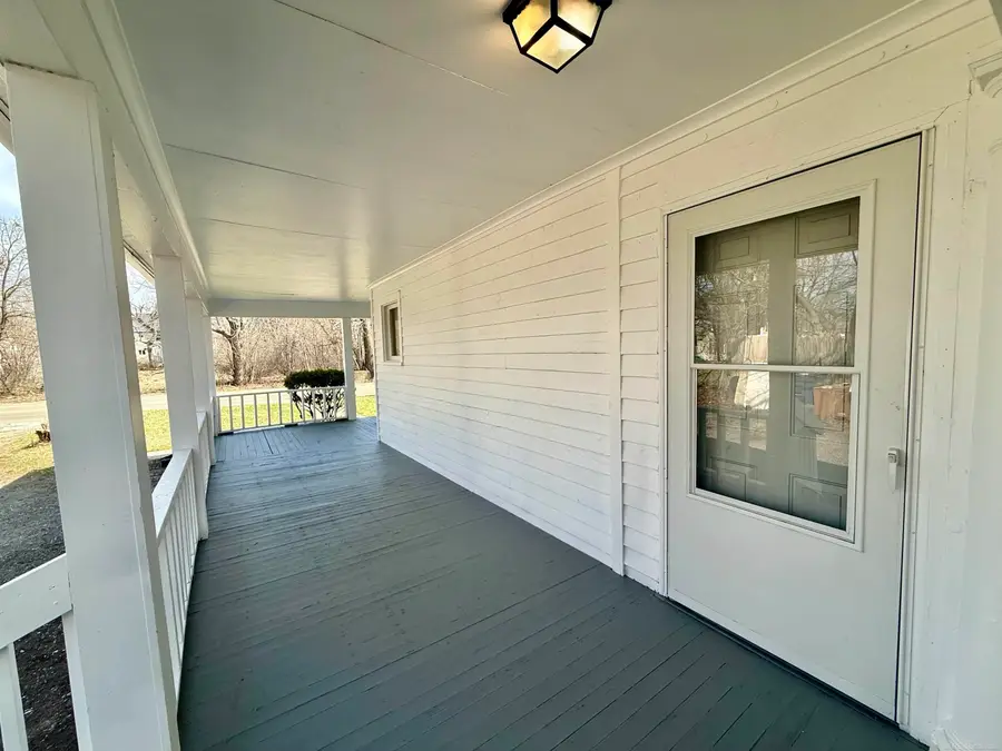 261 N Saginaw, Pontiac, MI 48342 - #2