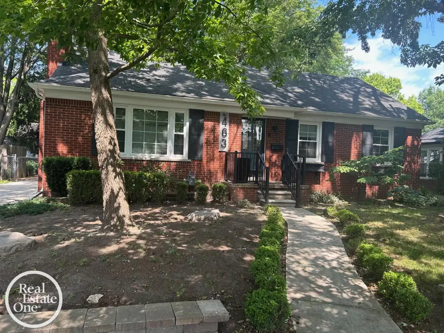 463 Bournemouth CIR, Grosse Pointe Farms, MI 48236 - #2