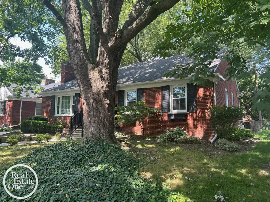 463 Bournemouth CIR, Grosse Pointe Farms, MI 48236 - #3