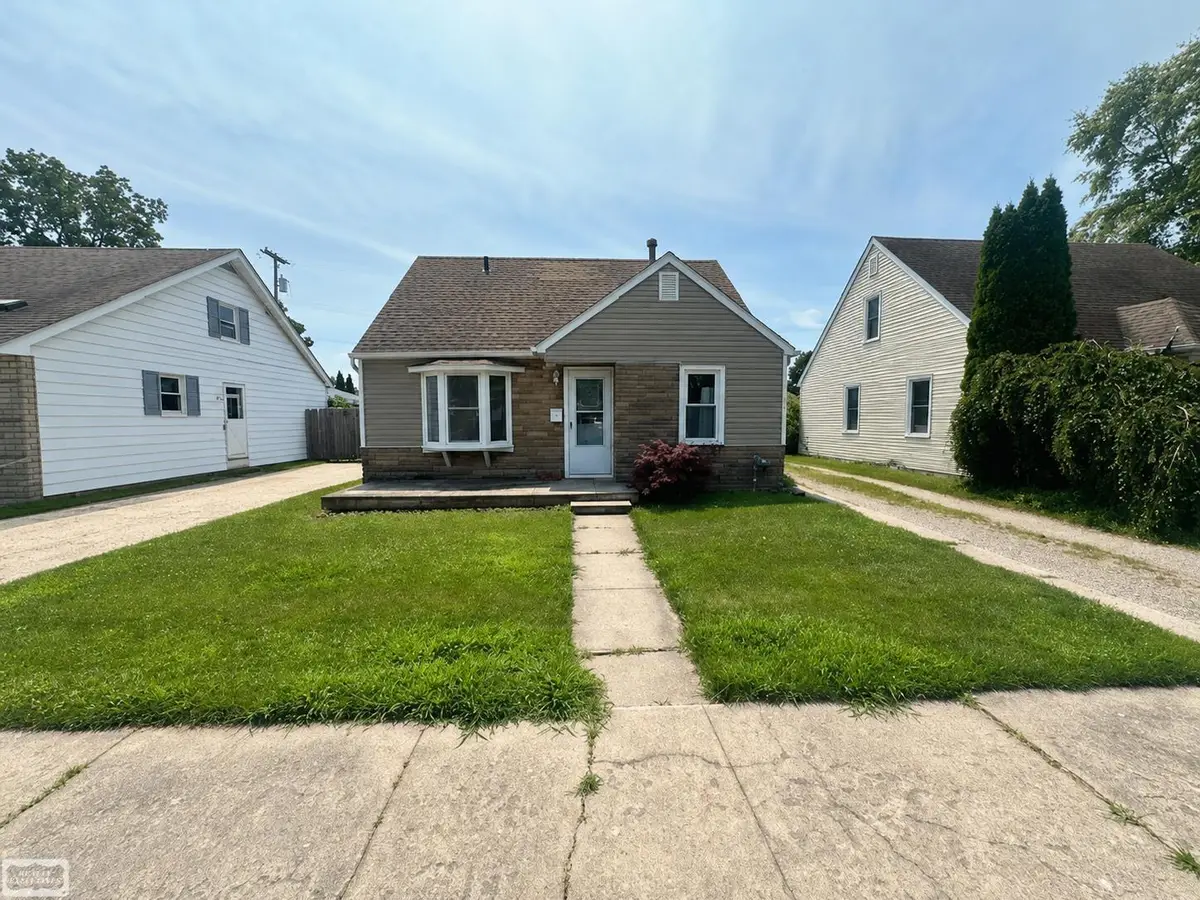 163 Ward ST, Marine City, MI 48039 - #1