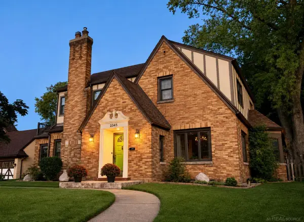 2345 Plainfield NE, GrandRapids, MI 49505