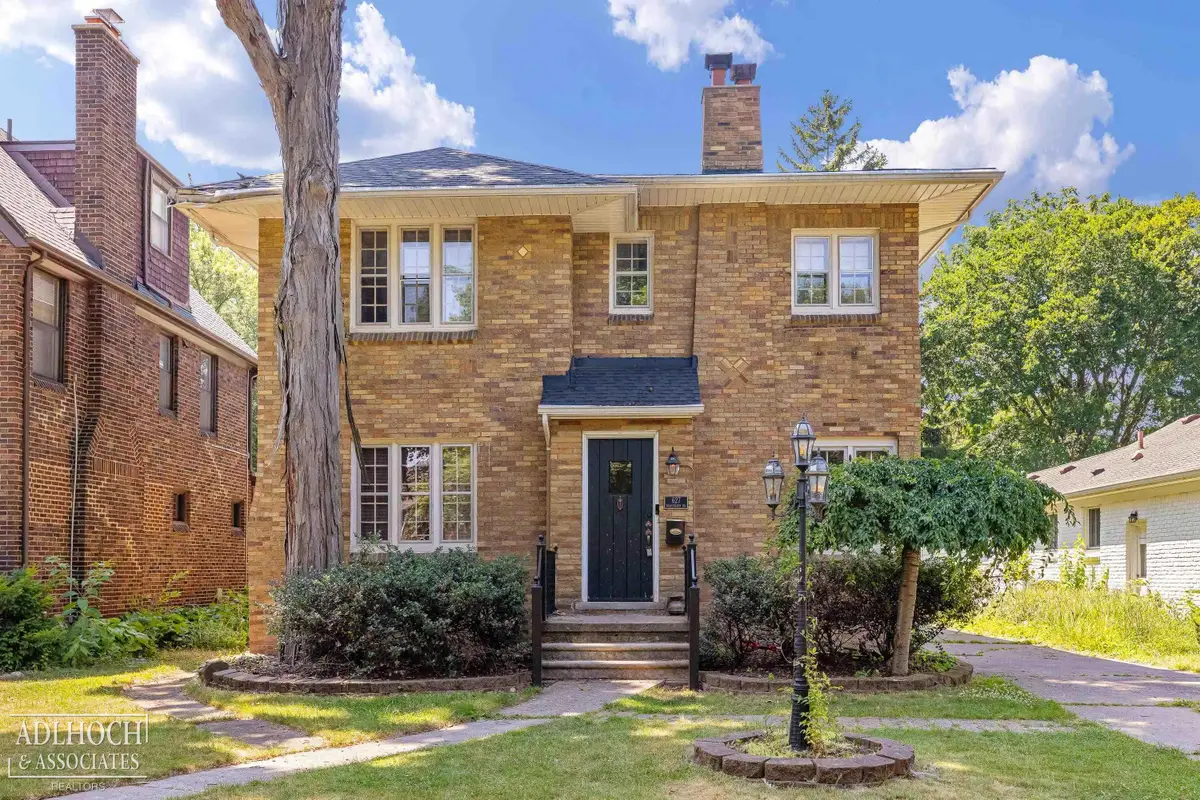 627 Washington RD, Grosse Pointe, MI 48230 - #1