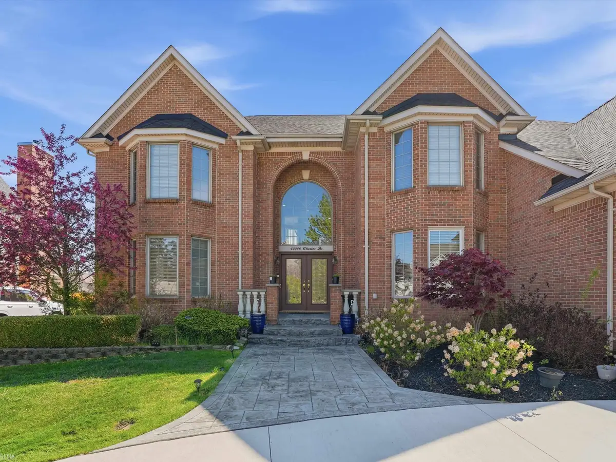 43340 Chester DR, Sterling Heights, MI 48314 - #1
