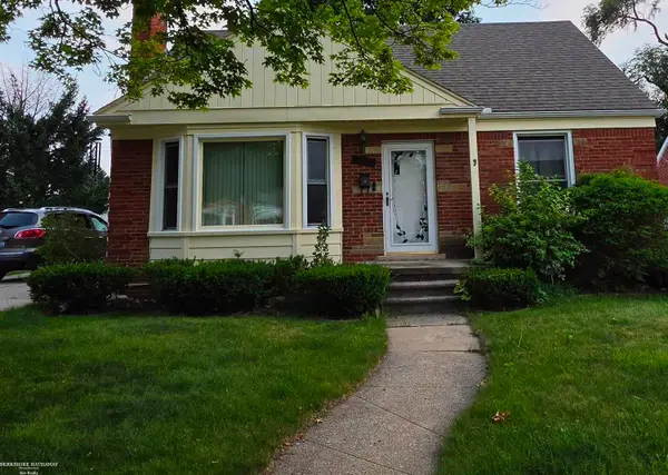 15757 Angelique AVE, AllenPark, MI 48101