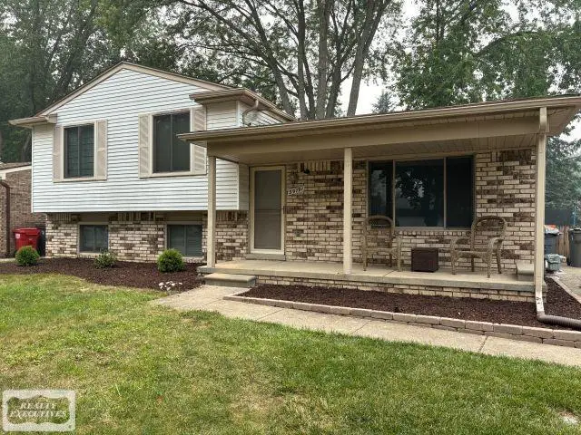 39791 Wolo CT, Clinton, MI 48038 - #1