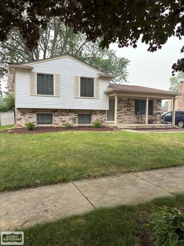 39791 Wolo CT, Clinton, MI 48038 - #3