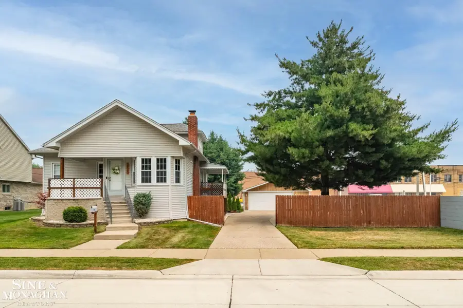 18083 Elizabeth ST, Roseville, MI 48066 - #2