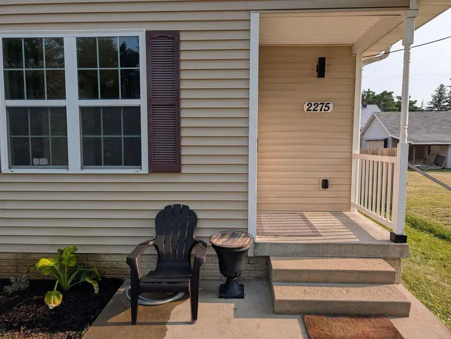 2275 Lincoln Manor DR, Flint, MI 48507 - #2