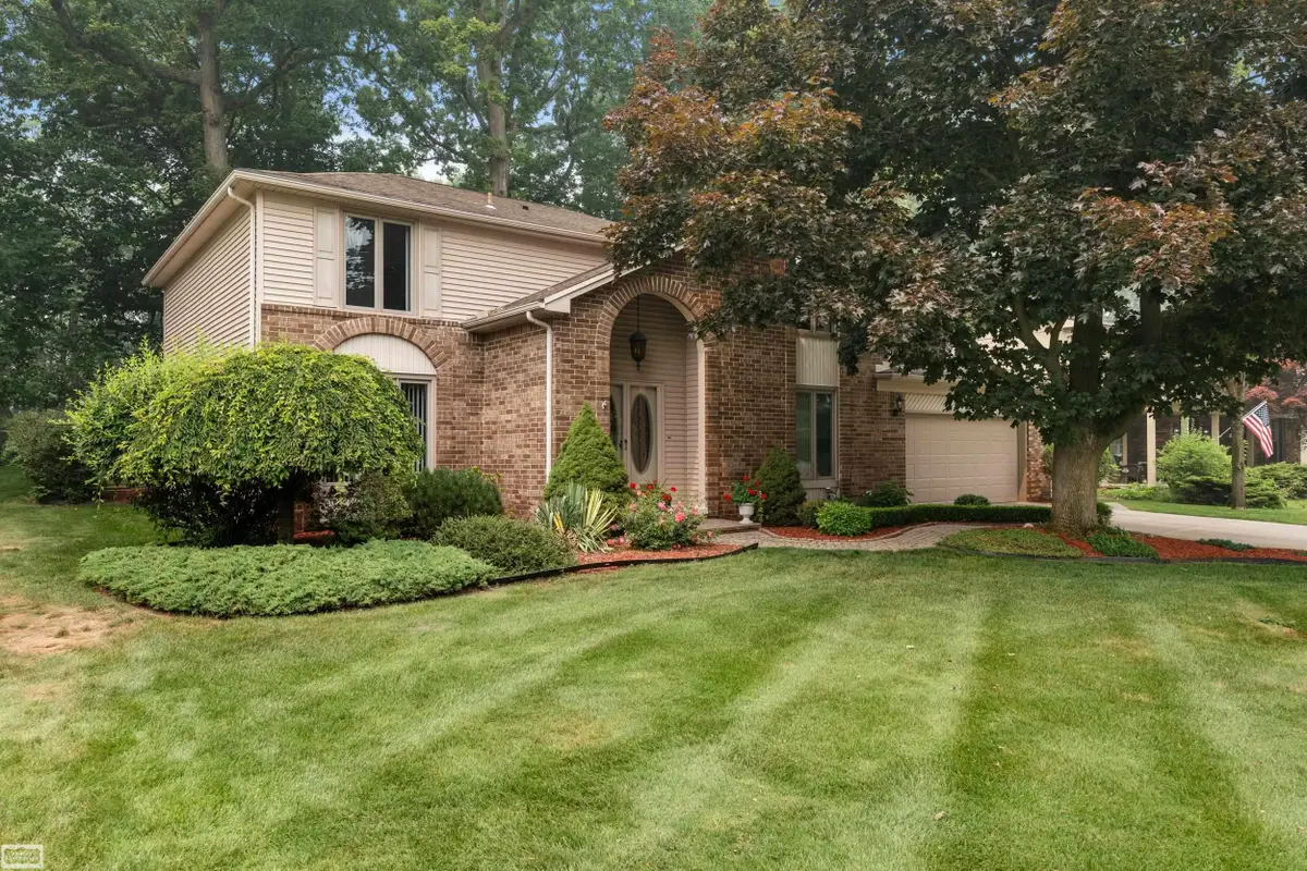 885 Medinah DR, Rochester Hills, MI 48309 - #1