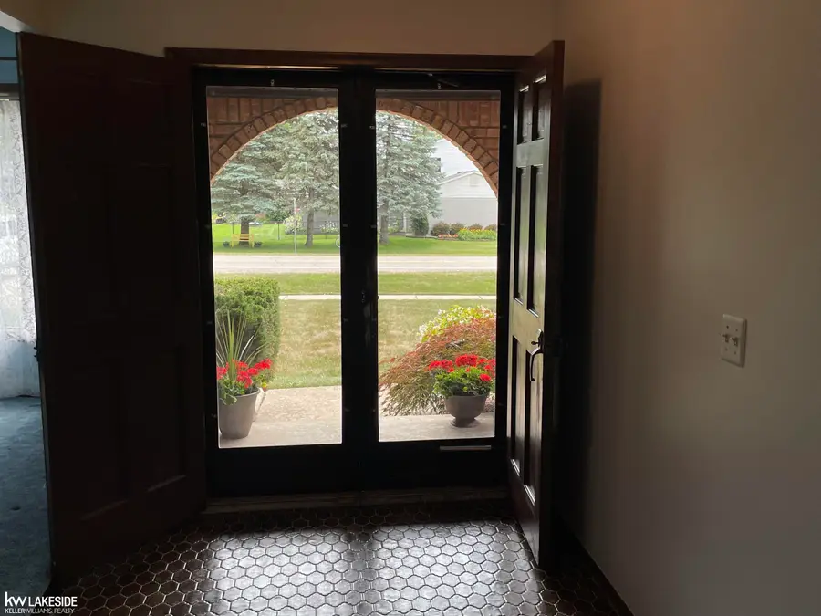 53971 Shelby  RD, Shelby, MI 48316 - #3