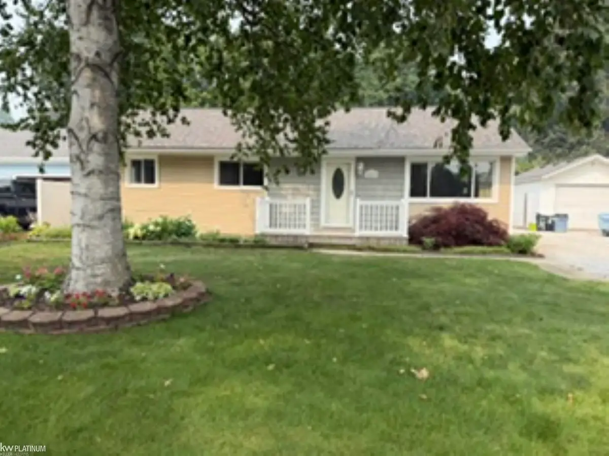 1819 Washington ST, Algonac, MI 48001 - #1