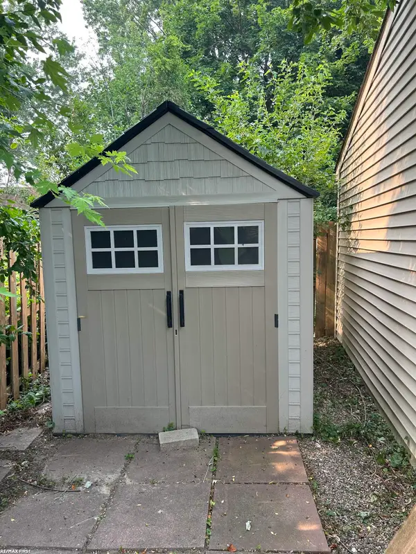 41575 Cimarron ST, ClintonTownship, MI 48038