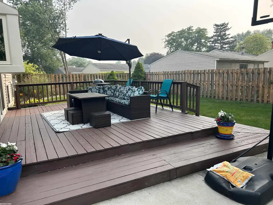 41575 Cimarron ST, Clinton, MI 48038 - #3