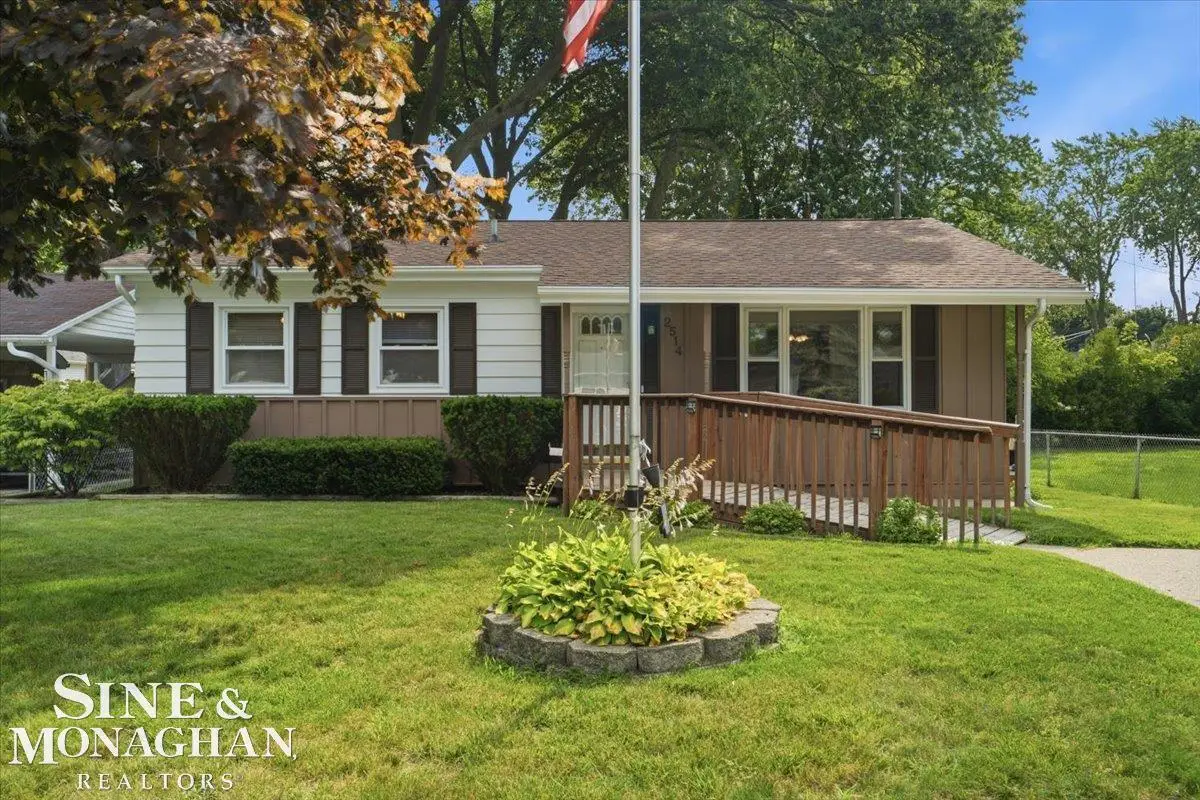 2514 22nd AVE, Port Huron, MI 48060 - #1