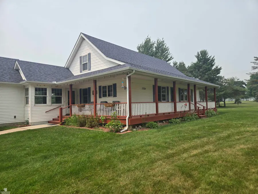 8045 Duquette RD, Yale, MI 48097 - #3