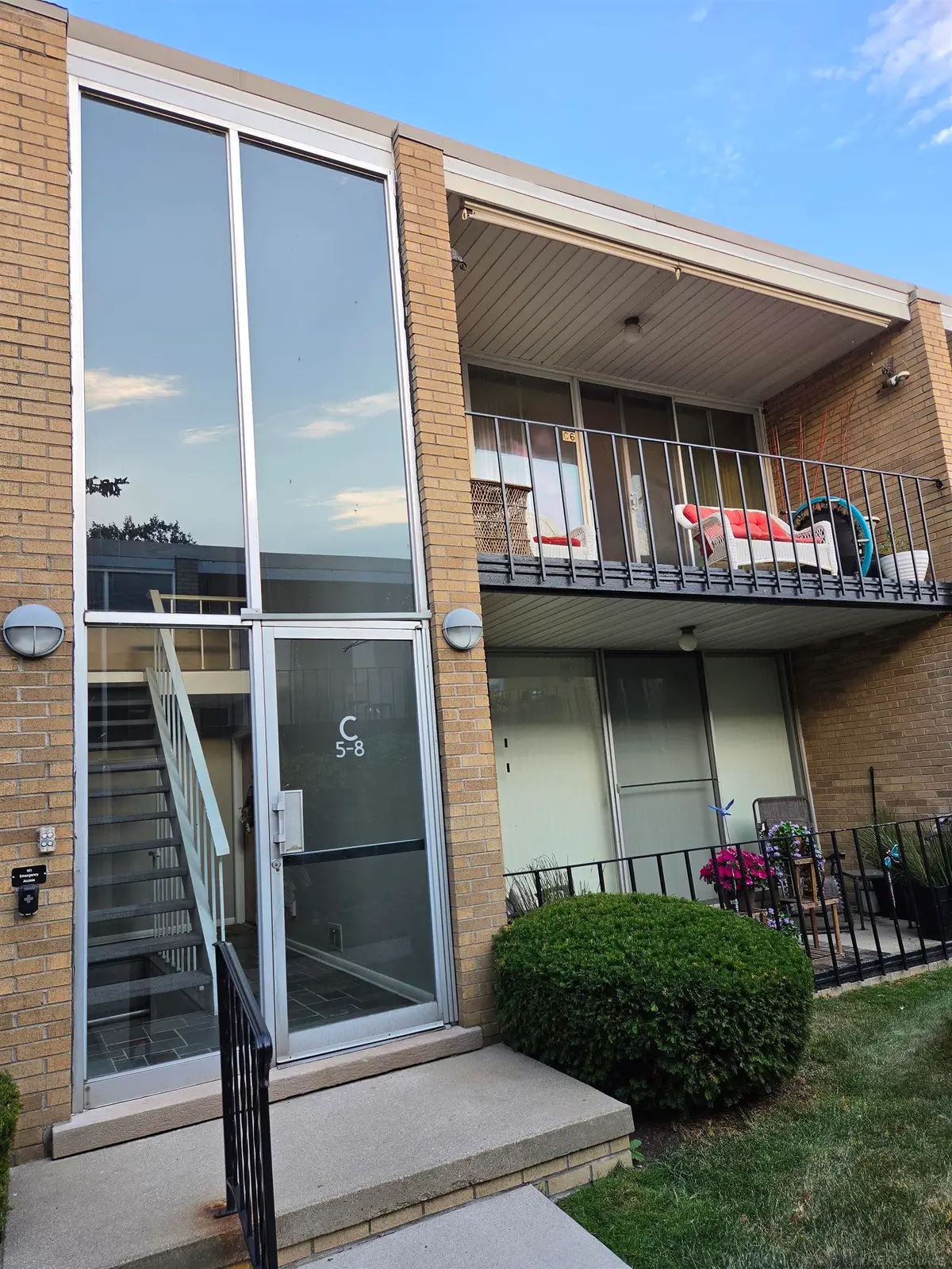 28111 Jefferson, Saint Clair Shores, MI 48081 - #1