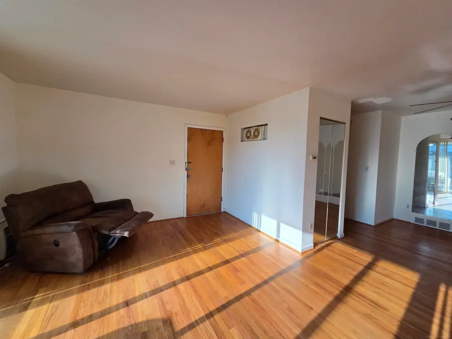 28111 Jefferson, Saint Clair Shores, MI 48081 - #3