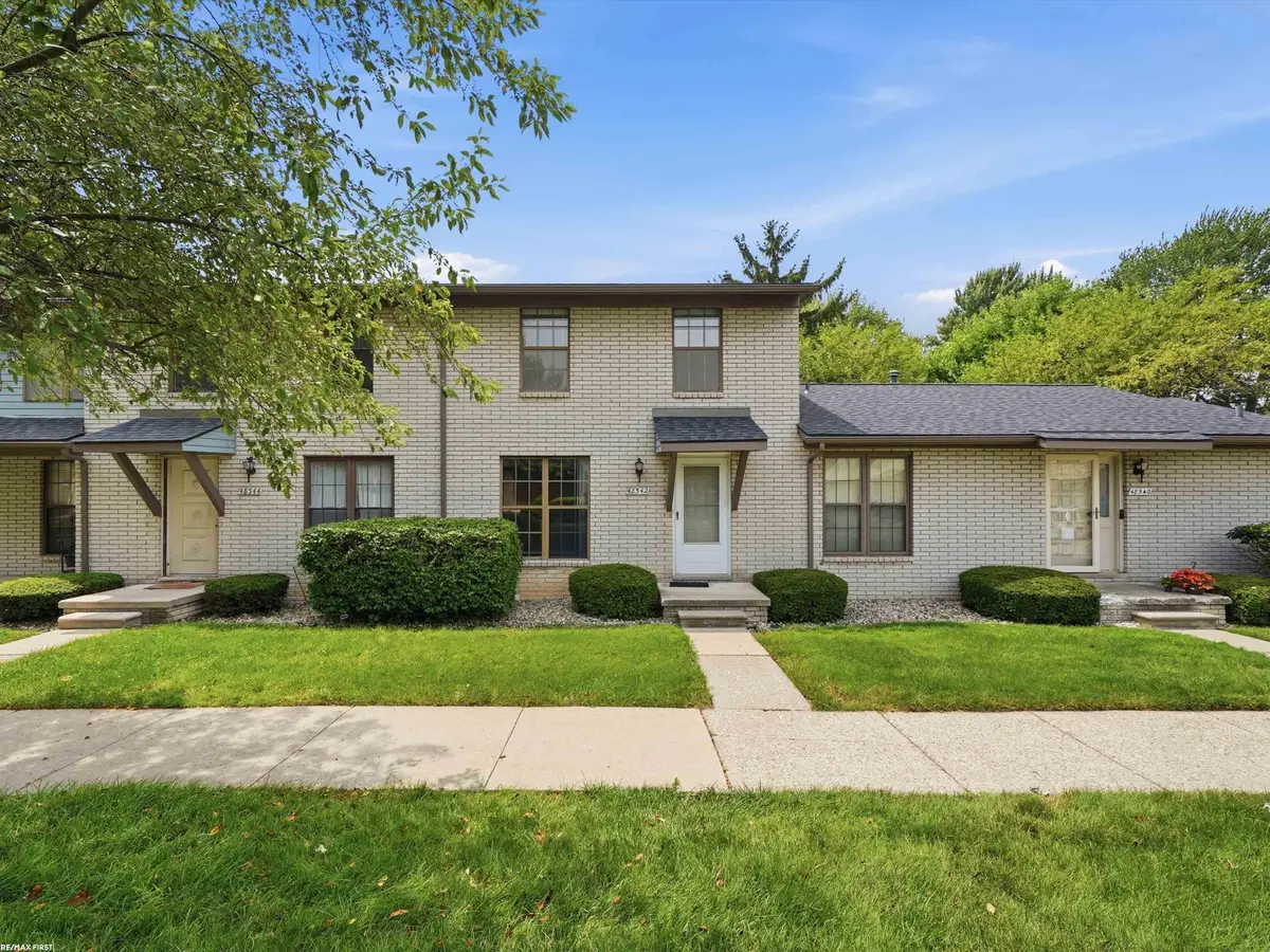 48542 Sugarbush RD, Chesterfield, MI 48047 - #1