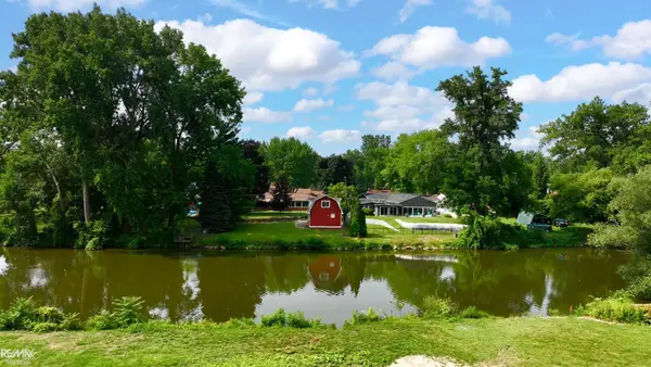 00 Belleview AVE, MtClemens, MI 48043