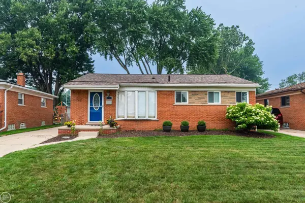 31375 W Wind DR, Fraser, MI 48026