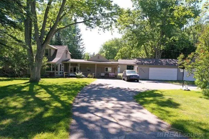 3531 State RD, Fort Gratiot, MI 48059 - #1
