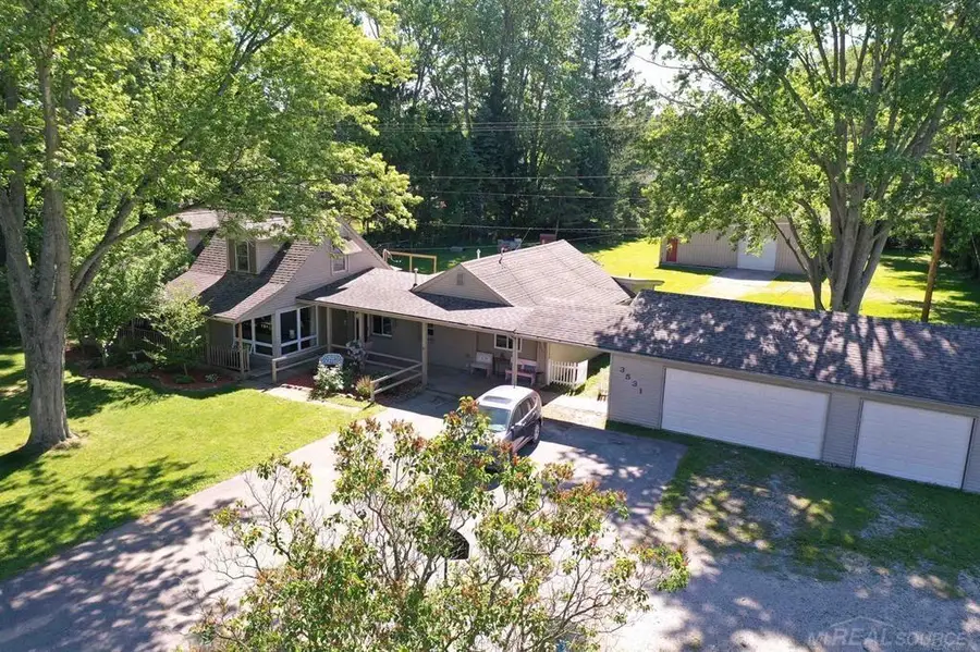 3531 State RD, Fort Gratiot, MI 48059 - #3