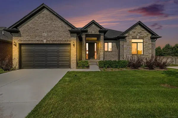 56677 Via Nesso ST, Macomb, MI 48042