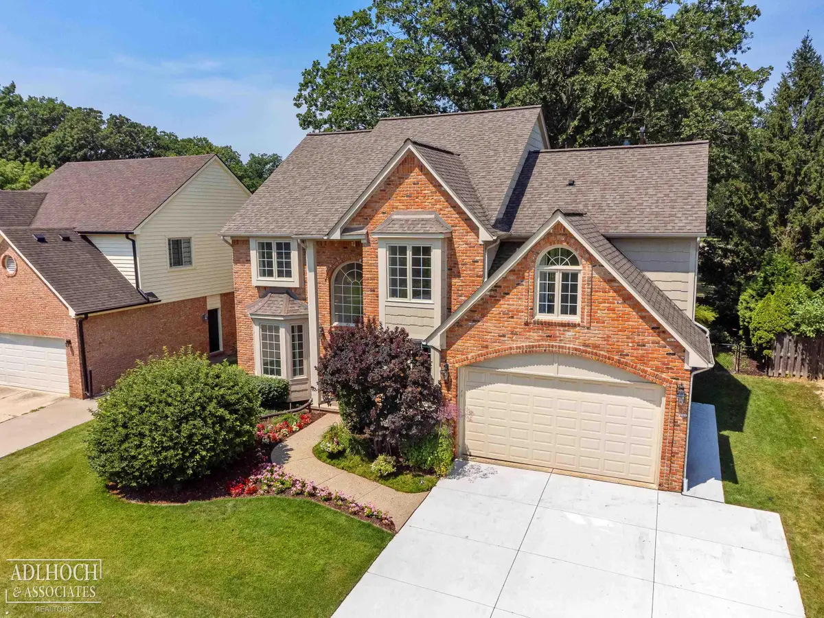 21473 Goethe ST, Grosse Pointe Woods, MI 48236 - #1