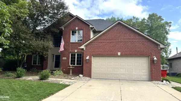 18402 Sumpter Forest DR, Macomb, MI 48042