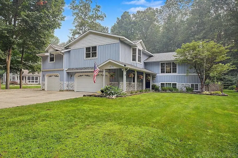 1571 Waukazoo DR, Holland, MI 49424 - #3
