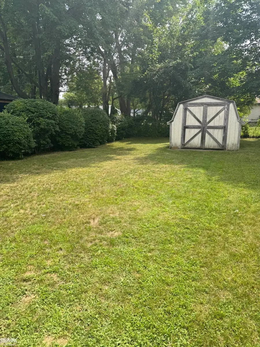 520 Sheldon ST, Algonac, MI 48001 - #3