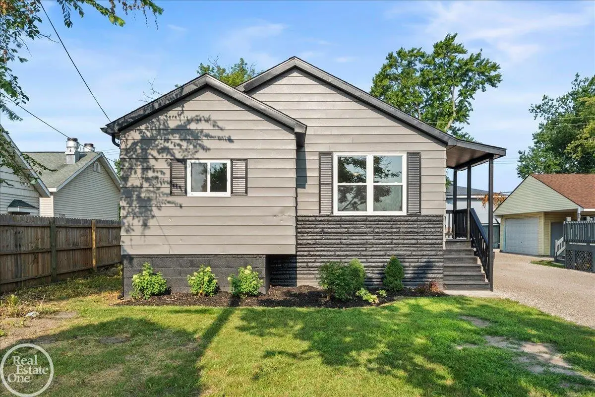 2635 24th ST, Port Huron, MI 48060 - #1