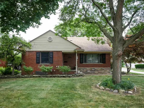 44850 Kemp ST, SterlingHeights, MI 48314