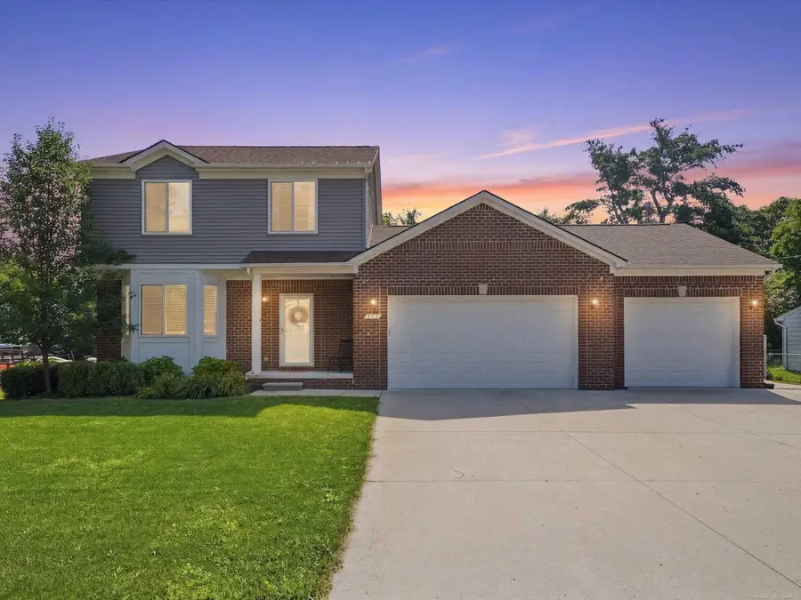 58720 Lind RD, Washington, MI 48094 - #2