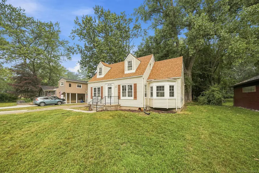 21726 8 1/2 Mile RD, Southfield, MI 48075 - #3