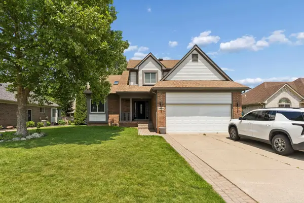 34347 Lillian RD, NewBaltimore, MI 48047
